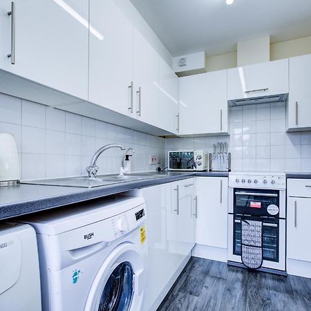 Spacious Urban Apartment In Croydon Eksteriør bilde