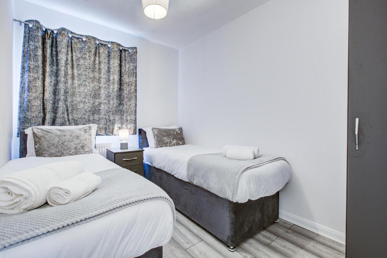 Spacious Urban Apartment In Croydon Eksteriør bilde